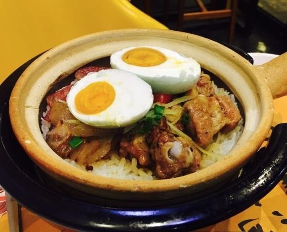 漫客兄弟煲仔饭